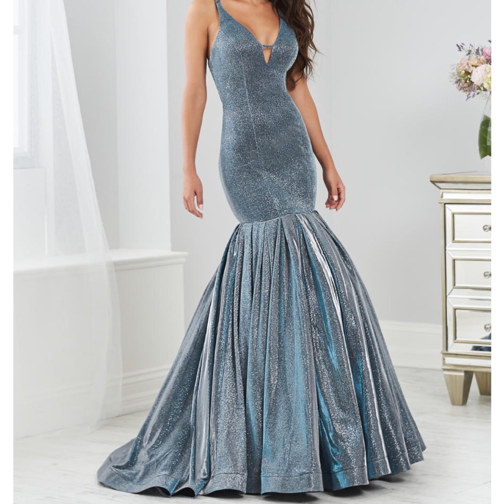 TIFFANY EXCLUSIVES BY CHRISTINA WU 46229 Prom
